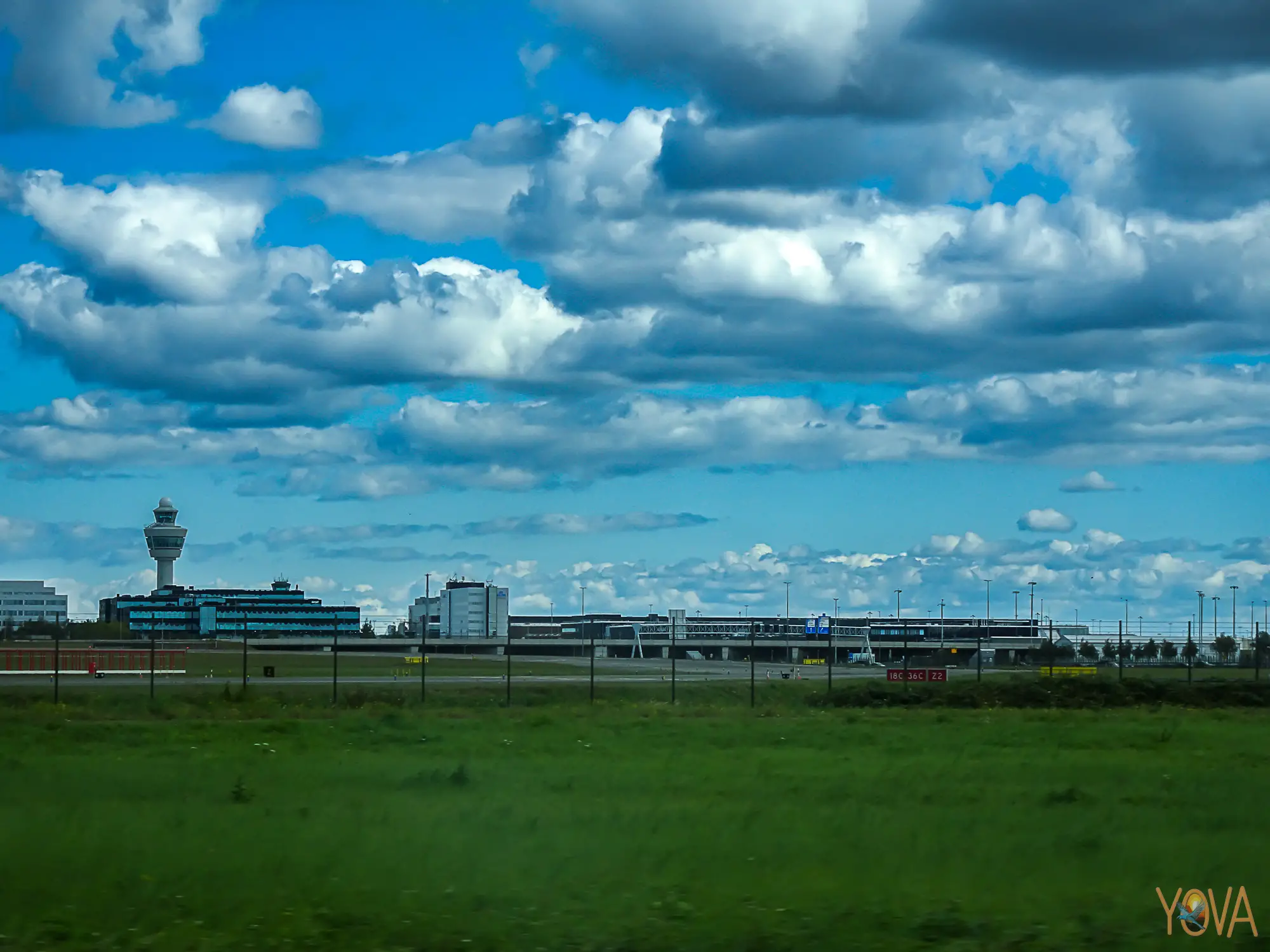 Langs Schiphol